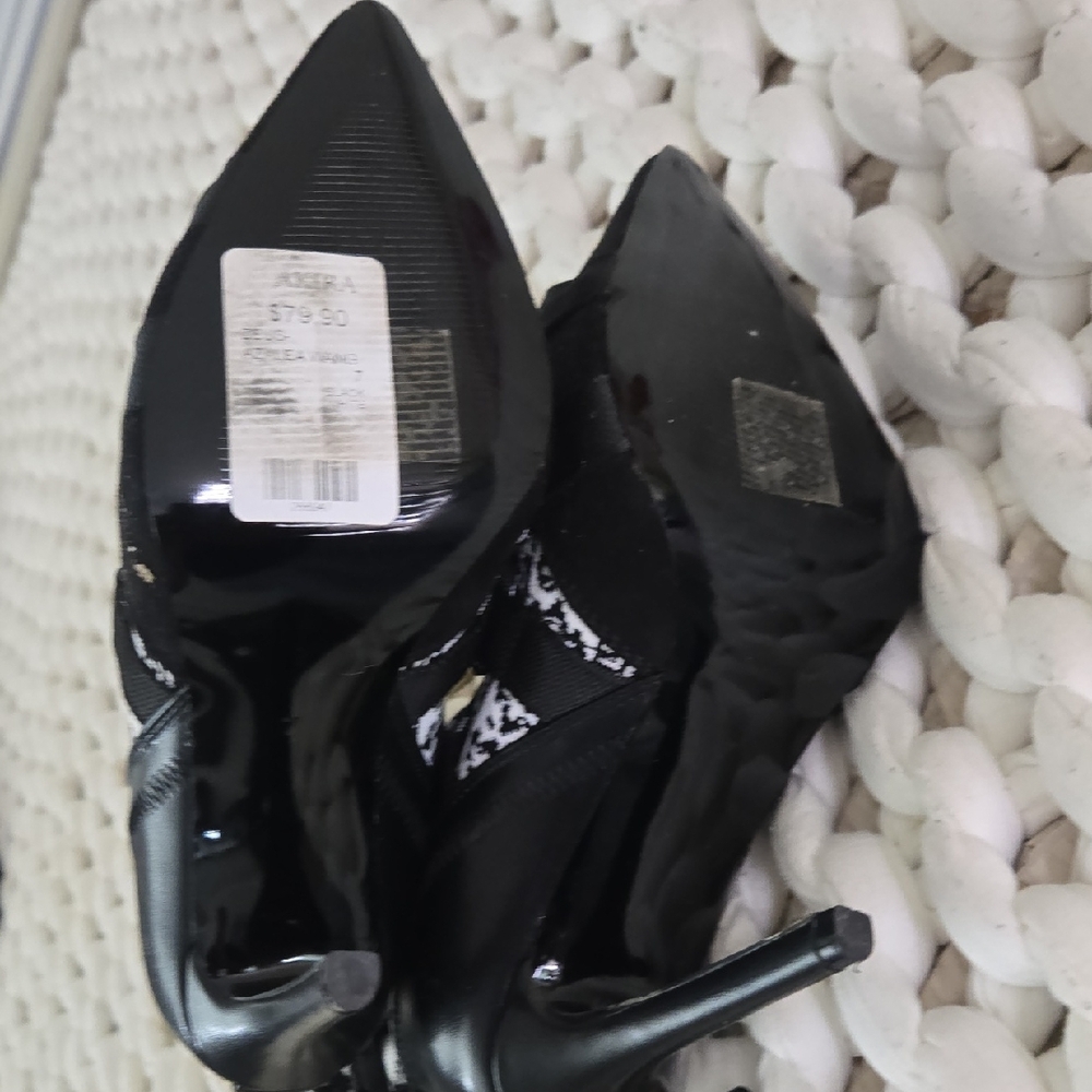 Azalea Wang Monochrome Patterned Heels - Picture 3 of 6